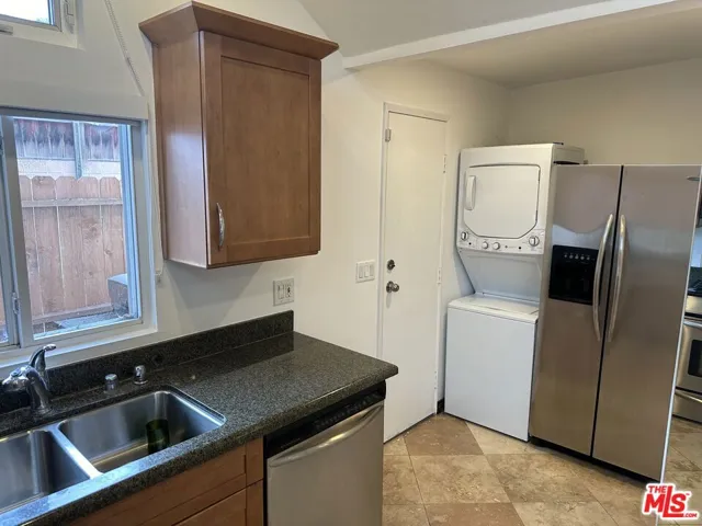 2454 Penmar, Venice, California 90291