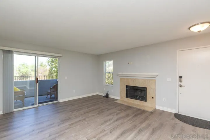 5064 Via Manos B, Oceanside, California 92057