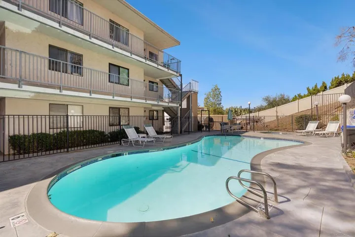 6725 Mission Gorge 104b, San Diego, California 92120