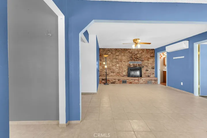 1998 Cambria Avenue, Landers, California 92285