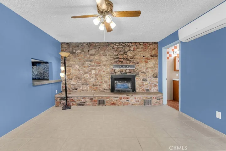 1998 Cambria Avenue, Landers, California 92285