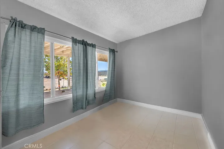 1998 Cambria Avenue, Landers, California 92285
