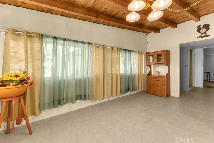 1998 Cambria Avenue, Landers, California 92285