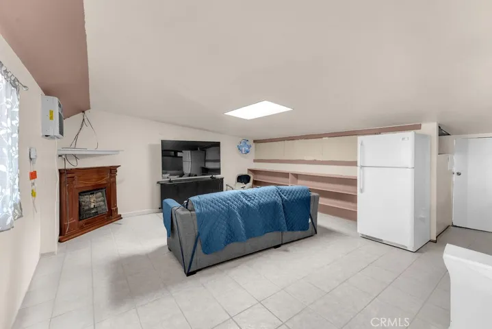 1998 Cambria Avenue, Landers, California 92285
