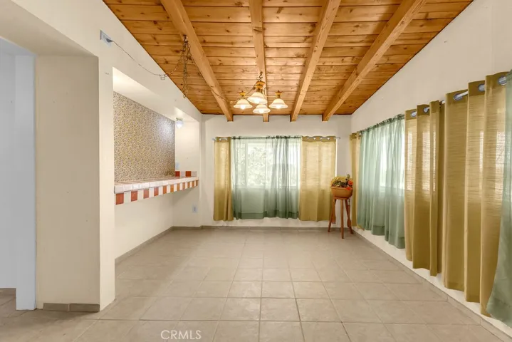 1998 Cambria Avenue, Landers, California 92285