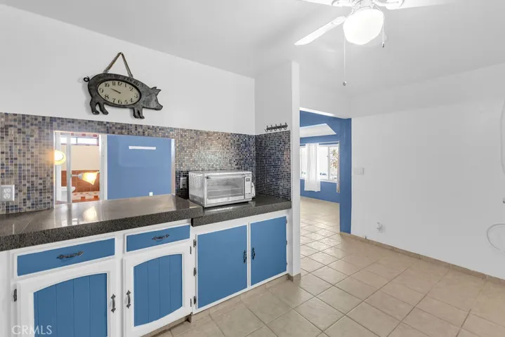 1998 Cambria Avenue, Landers, California 92285