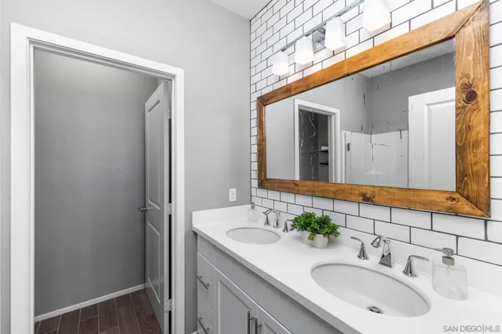 211 S Orange 112, Escondido, California 92025