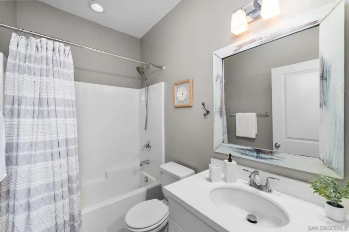 211 S Orange 112, Escondido, California 92025