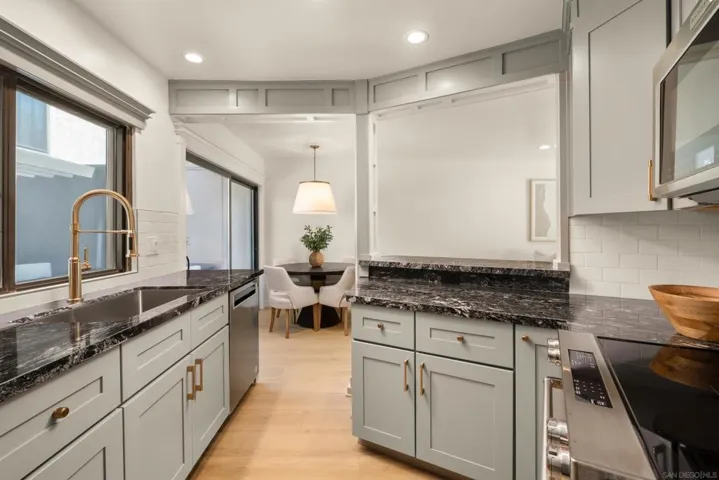 2289 Caminito Pajarito 160, San Diego, California 92107