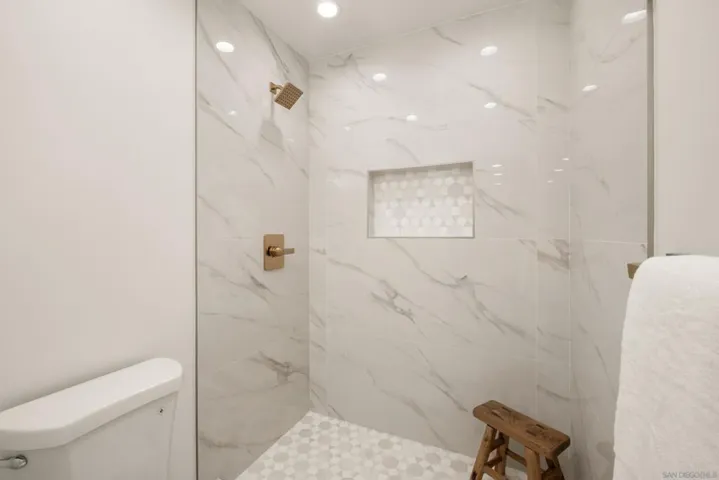 2289 Caminito Pajarito 160, San Diego, California 92107