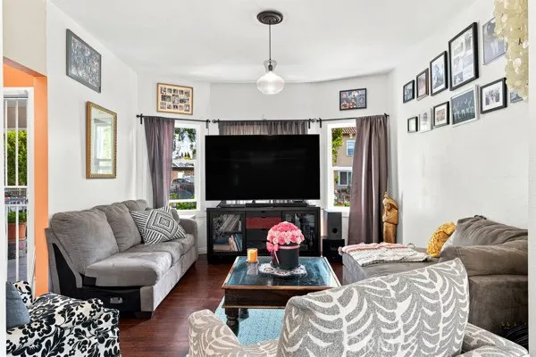 living room pic1