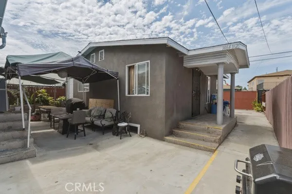 exterior 2nd unit