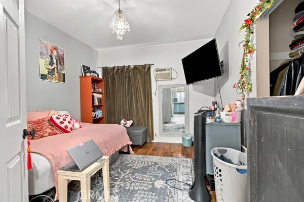 1464 E 23rd, Los Angeles, California 90011