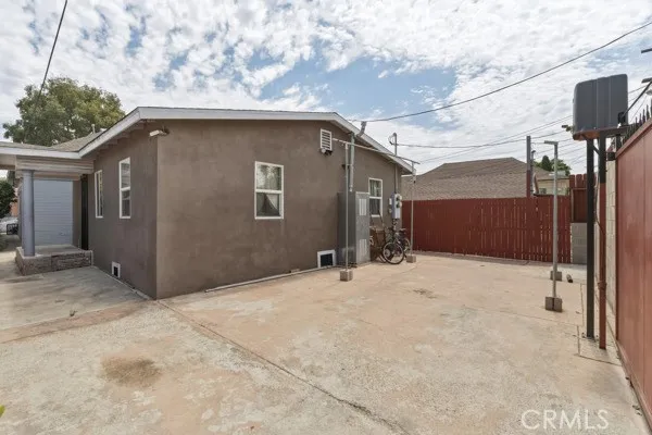 1464 E 23rd, Los Angeles, California 90011
