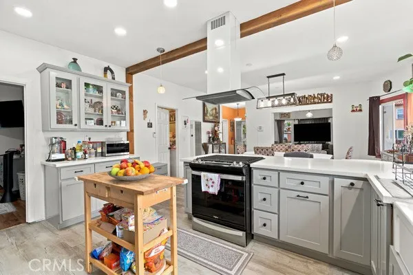 1464 E 23rd, Los Angeles, California 90011