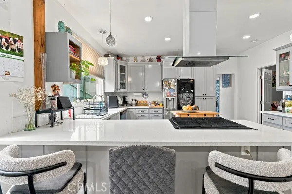 1464 E 23rd, Los Angeles, California 90011