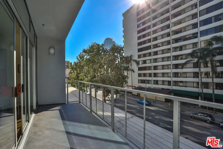 645 W 9th Street 201, Los Angeles, California 90015