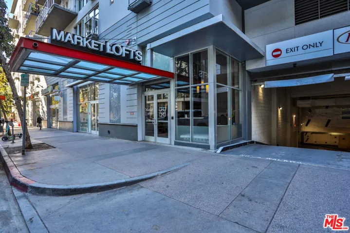 645 W 9th Street 201, Los Angeles, California 90015
