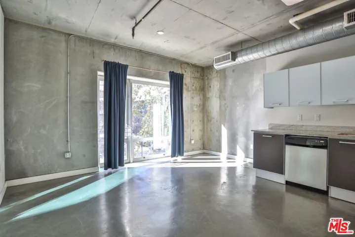 645 W 9th Street 201, Los Angeles, California 90015