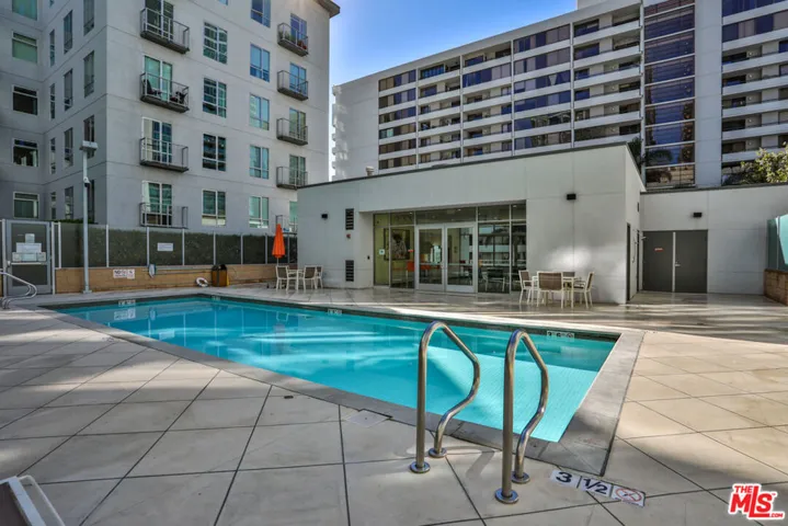 645 W 9th Street 201, Los Angeles, California 90015