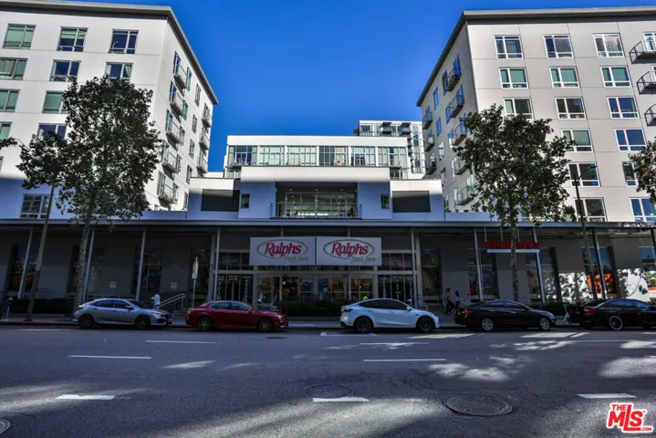 645 W 9th Street 201, Los Angeles, California 90015
