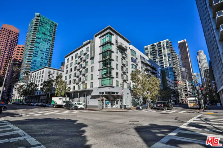 645 W 9th Street 201, Los Angeles, California 90015