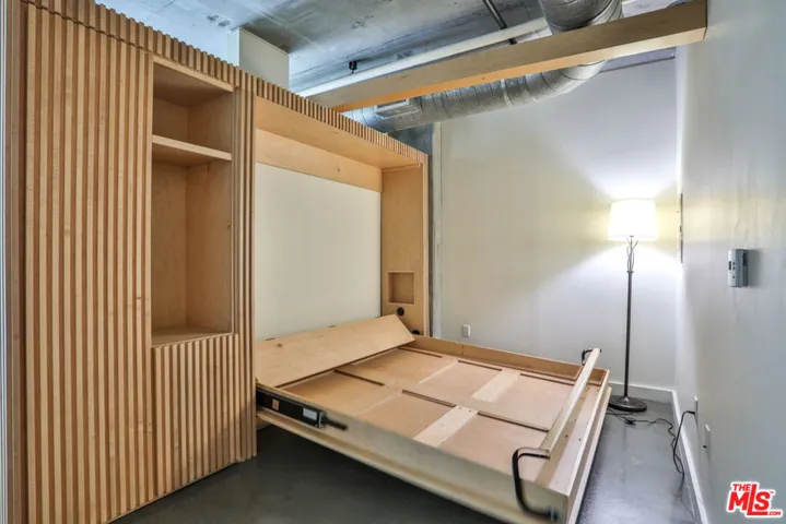 645 W 9th Street 201, Los Angeles, California 90015