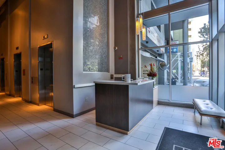 645 W 9th Street 201, Los Angeles, California 90015