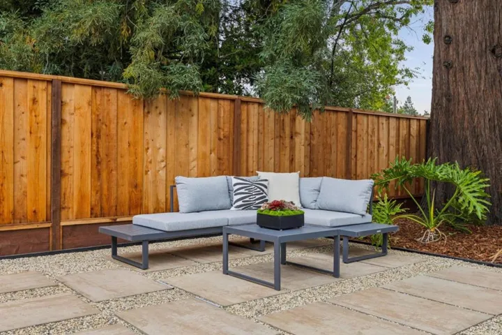 743 Edge Lane, Los Altos, California 94024