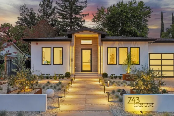 743 Edge Lane, Los Altos, California 94024