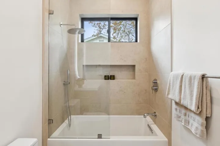 743 Edge Lane, Los Altos, California 94024