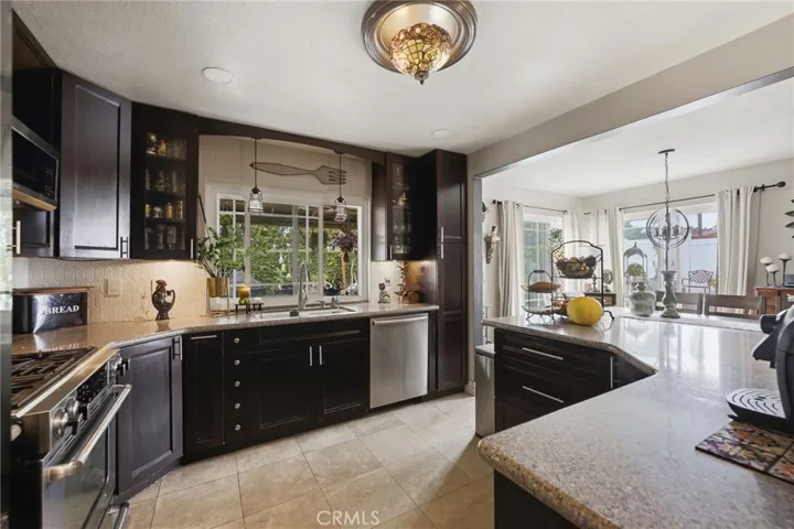 363 Grove Hill Court, Brea, California 92821