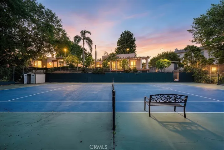 1049 Oak Grove, San Marino, California 91108