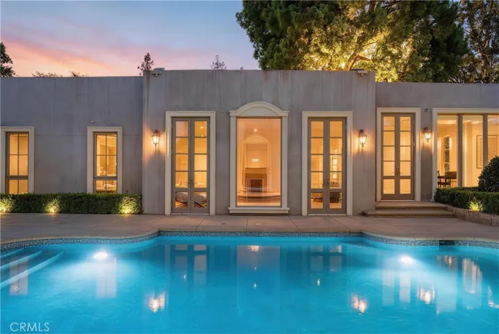 1049 Oak Grove, San Marino, California 91108