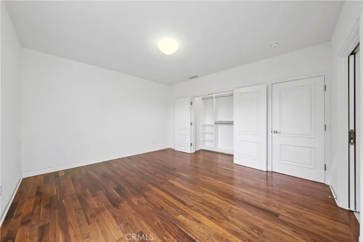 1049 Oak Grove, San Marino, California 91108