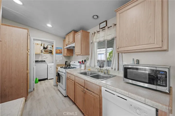2494 W Main St. 142, Barstow, California 92311