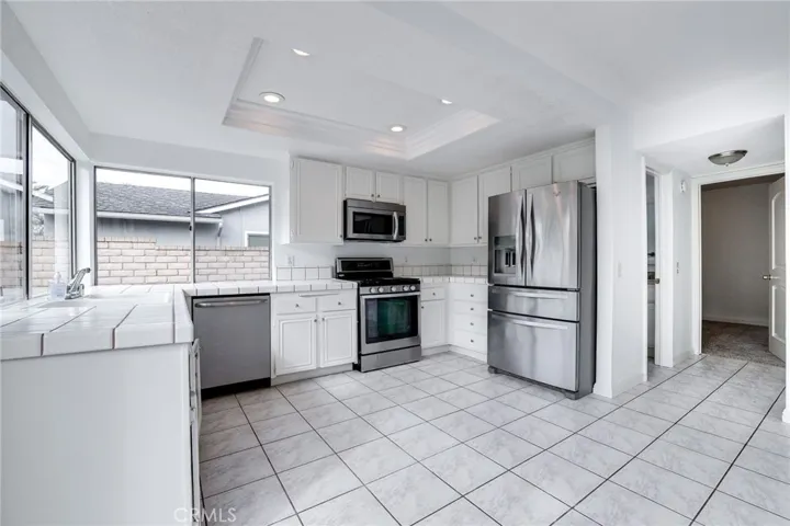 8602 Doremere Drive, Huntington Beach, California 92646