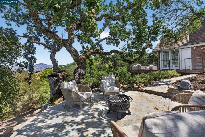 10 Diablo Oaks Way, Lafayette, California 94549