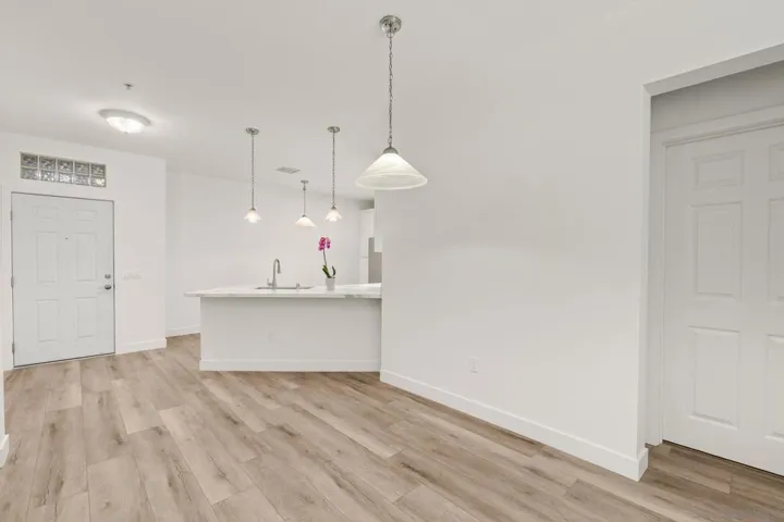 1465 C St 3304, San Diego, California 92101