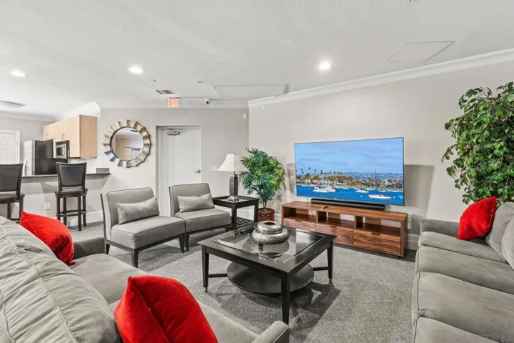 1465 C St 3304, San Diego, California 92101