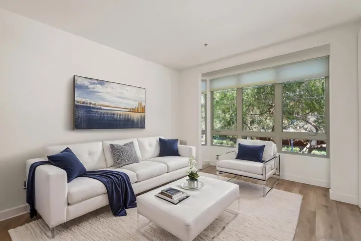 https://zimg.paragon.ice.com/ParagonImages/Property/PA/SDMLS/-530848/8/533/400/751da7c292a274c170b8f37068c03a8e/3/e0030eaec27440782871c008c5d65d6e/-530848-16832f03-090b-4c1a-b988-6e57bfac30b3.JPG