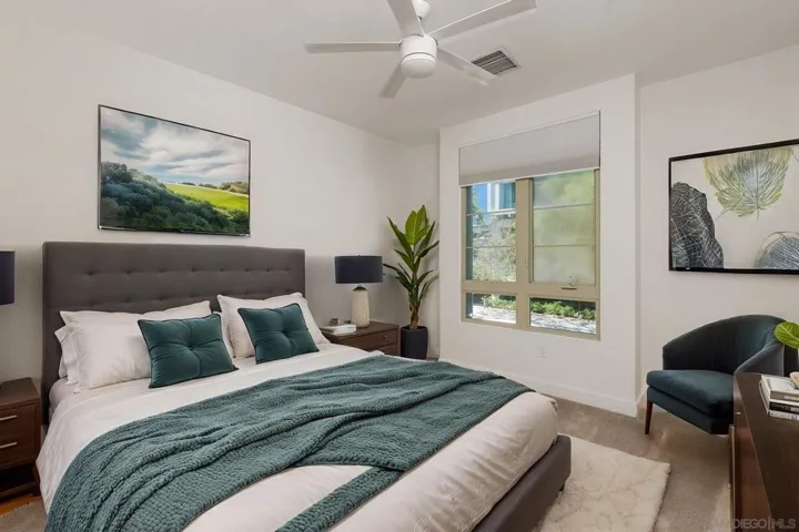 https://zimg.paragon.ice.com/ParagonImages/Property/PA/SDMLS/-530848/27/533/400/2be98fdb3cc7d4b0f6dbe92ab0047dec/3/e0030eaec27440782871c008c5d65d6e/-530848-d57ea3ab-ea32-451f-b9b8-5af2b1127061.JPG