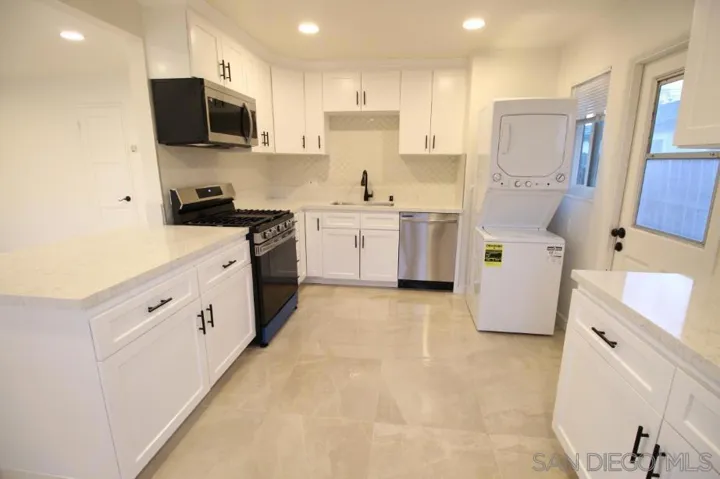 4915 Coconino Way, San Diego, California 92117