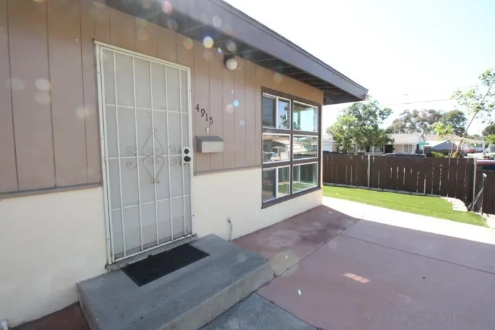 4915 Coconino Way, San Diego, California 92117