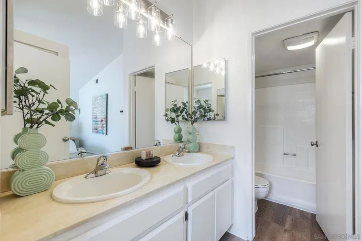 6231 Calle Mariselda 605, San Diego, California 92124