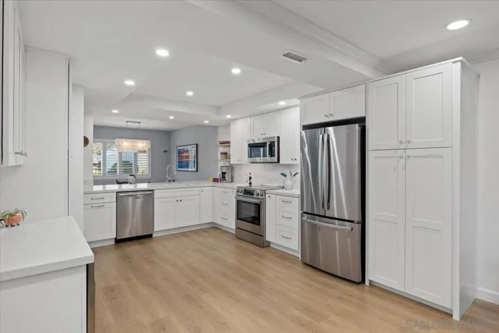 6502 Via Ostra, Carlsbad, California 92009