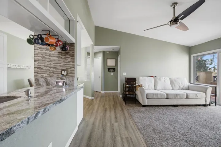 2055 Lakeridge 301, Chula Vista, California 91913