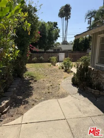 5136 Noble Avenue, Los Angeles, California 91403
