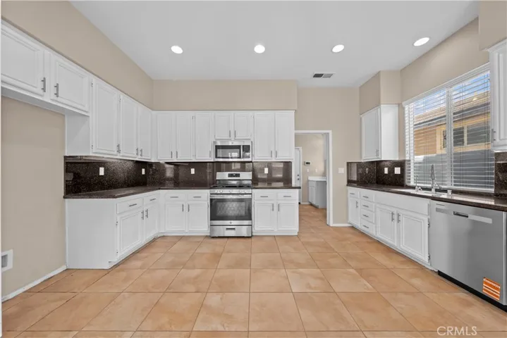 36046 Joltaire Way, Winchester, California 92596