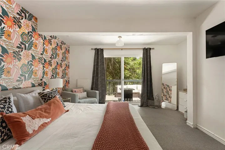 476 Annandale, Lake Arrowhead, California 92352